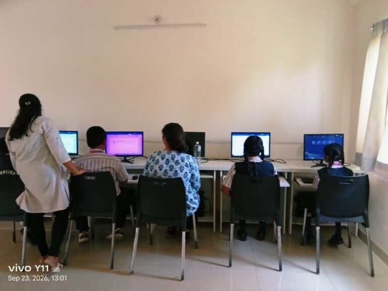 Computer Lab for students Secondary